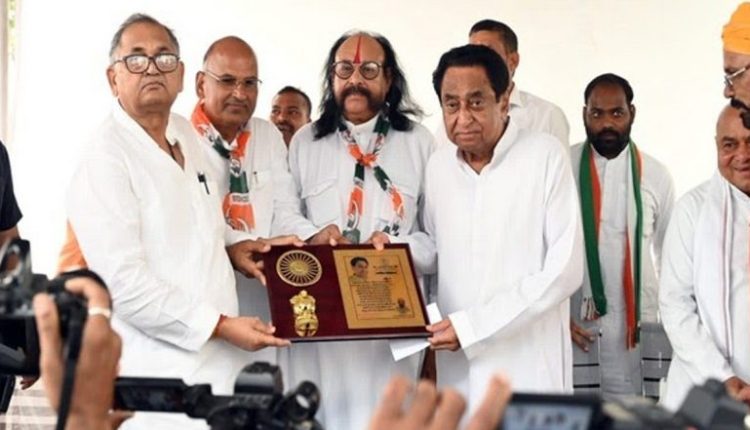 Malkhan Singh Joins Congress: Former Dacoit Joins Party in Presence of Kamal Nath, Quits BJP Ahead of Madhya Pradesh Assembly Elections