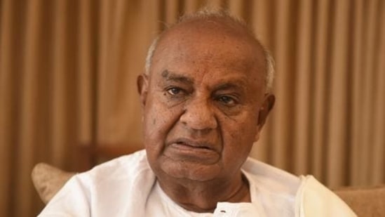 HD Deve Gowda. HD Deve Gowda.