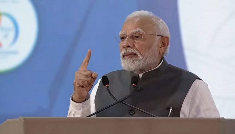 India Will Soon Emerge As Global Economic Powerhouse, Says PM Narendra Modi at Event To Mark Completion of 20 Years of Vibrant Gujarat Summit