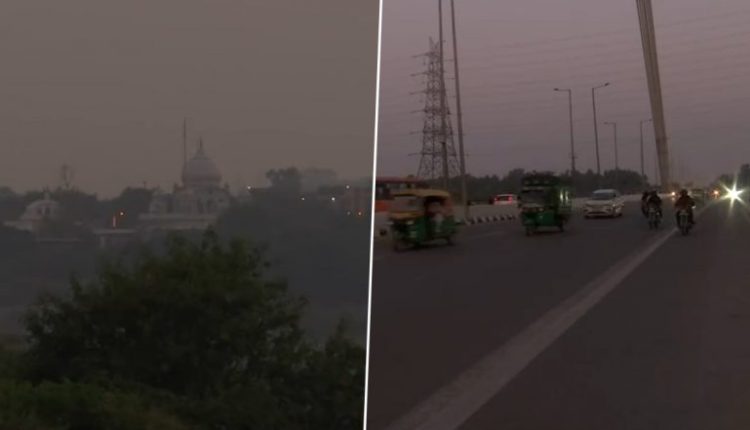 Delhi Air Pollution Update: Air Quality in National Capital Deteriorates to 'Very Poor' Category With AQI 303 (Watch Video)