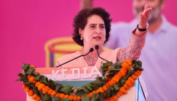 Priyanka Gandhi Gets Show-Cause Notice From EC for Allegedly Violating Model Code of Conduct During Election Campaign in Rajasthan