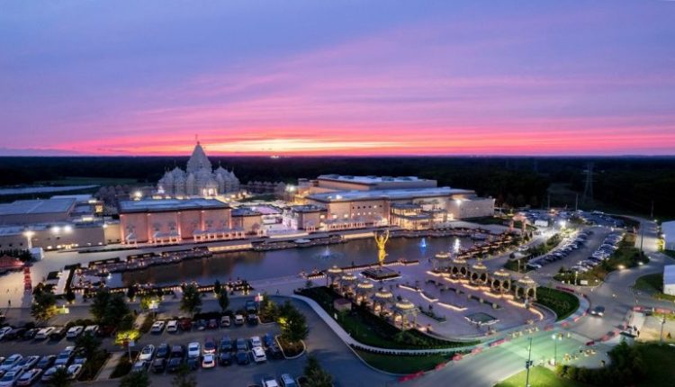 US: Largest Hindu Temple Outside India Opens Its Doors for Public in New Jersey (Watch Video)