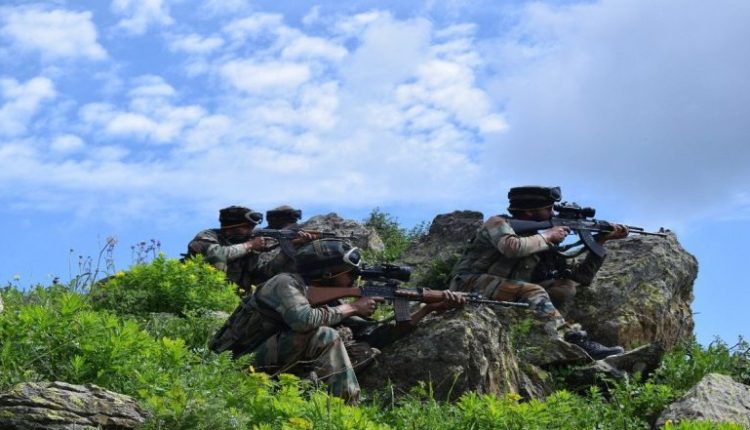 Jammu and Kashmir: Security Forces Thwarts Second Infiltration Bid Along Line of Control in Uri Sector (Watch Video)