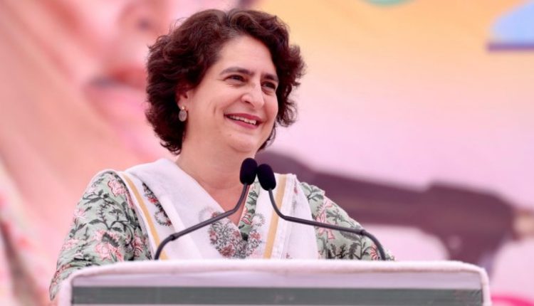 Madhya Pradesh Assembly Elections 2023: Jyotiraditya Scindia a Short Man With High Arrogance, Says Priyanka Gandhi Vadra During Rally (Watch Video)