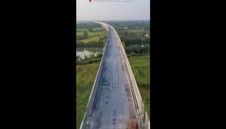 Mumbai-Ahmedabad Bullet Train Project Achieves Milestone: 100 KM of Viaduct, 250 KM of Pier Construction Completed (Watch Video)
