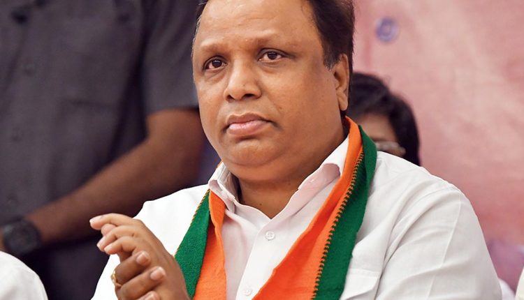 Special train to Ayodhya from Mumbai next year: Ashish Shelar