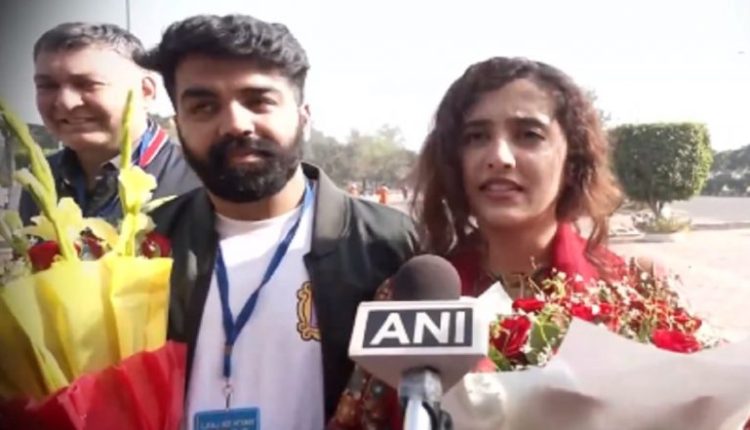 Another Seema Haider-Like Case Comes to Fore, Pakistan Woman Javeria Khanum Arrives in India To Marry Kolkata Resident Sameer Khan (Watch Video)