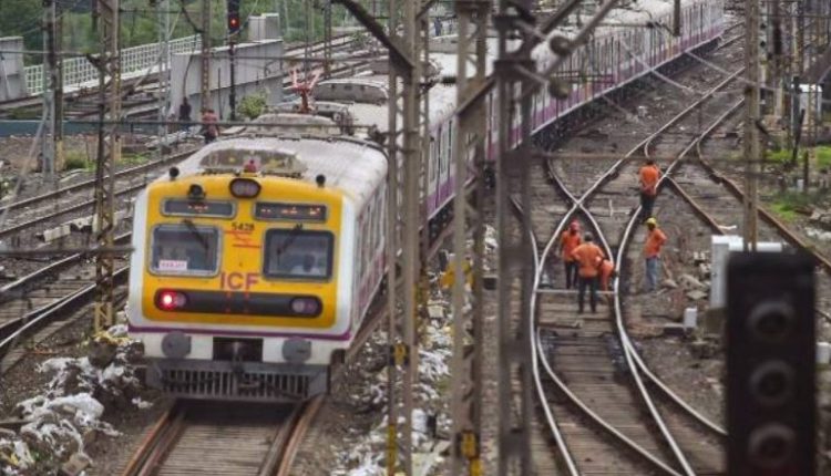 BR Ambedkar Death Anniversary 2023: Central Railway To Run Special Trains, Extra Local Services in Mumbai for Mahaparinirvan Din