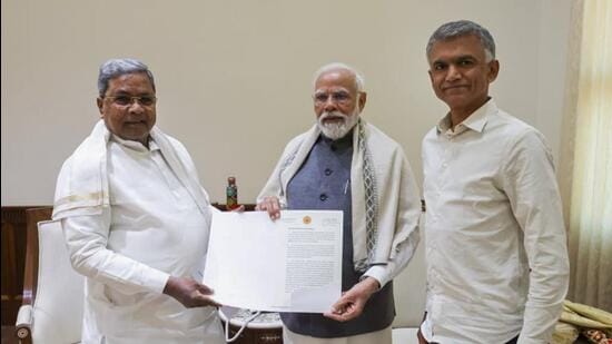 Karnataka chief minister Siddaramaiah meets Prime Minster Narendra Modi in Delhi on Tuesday. (PTI)