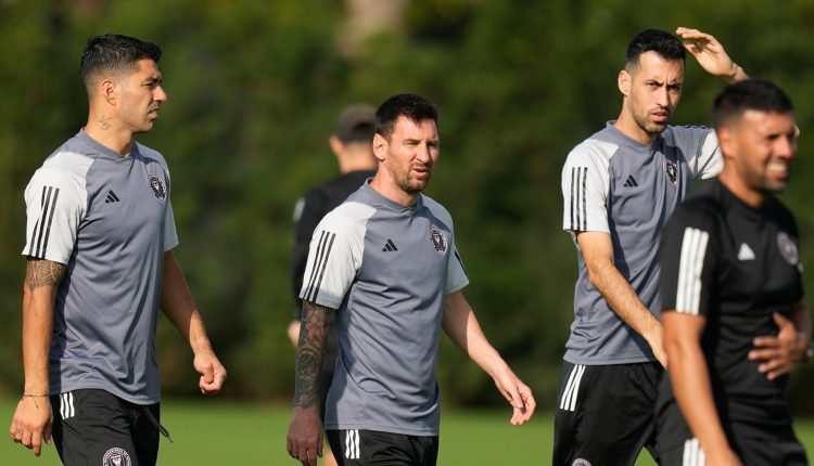 Suarez eyes 'Barcelona 2014' supremacy as ex-Liverpool star trains with Messi | Football News