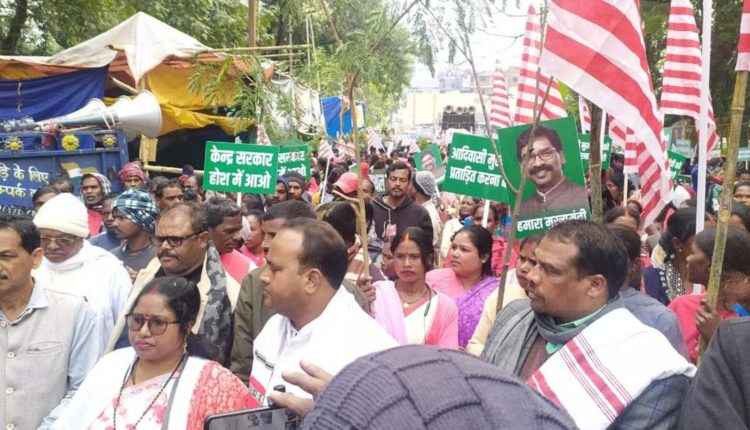 Tribal leaders stage protest against ED questioning of Jharkhand CM Soren