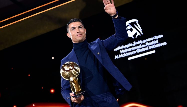 Desperate Cristiano Ronaldo is only clutching at straws | Football News