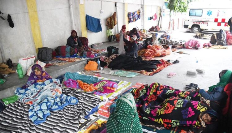 Patna DM faces off K K Pathak over classes in schools in cold wave