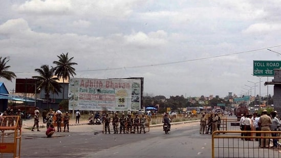 Karnataka-Tamil Nadu border near Attibele.(PTI File Photo)