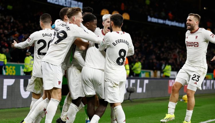 Man United teenager Kobbie Mainoo scores late goal to clinch 4-3 win over Wolves | Football News