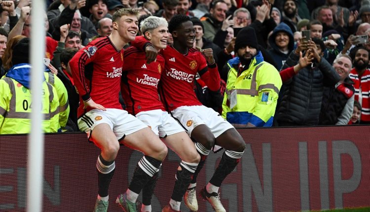 Premier League: Manchester United climb into sixth place with 3-0 West Ham win | Football News