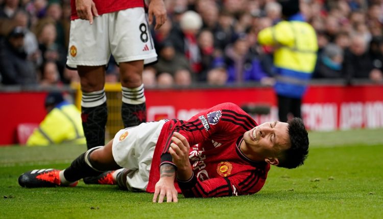 Man Utd's Lisandro Martinez sidelined for at least eight weeks | Football News