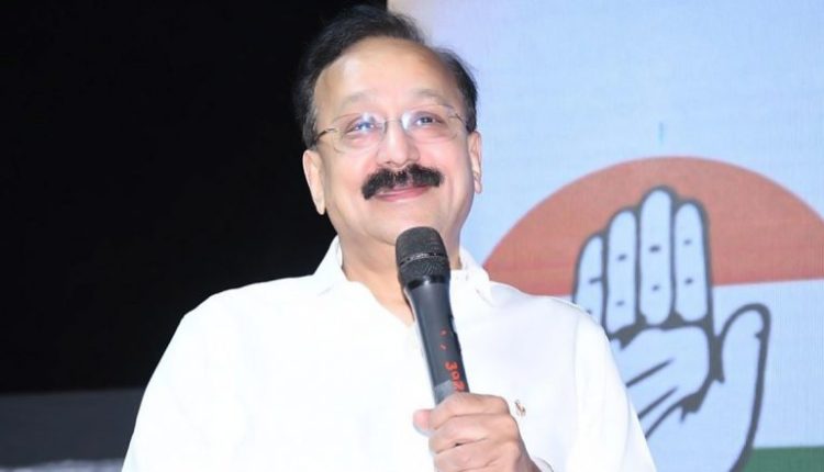 Baba Siddique Resigns From Congress: Former Maharashtra Minister Quits Party After Journey of 48 Years, Says 'Some Things Are Better Left Unsaid'