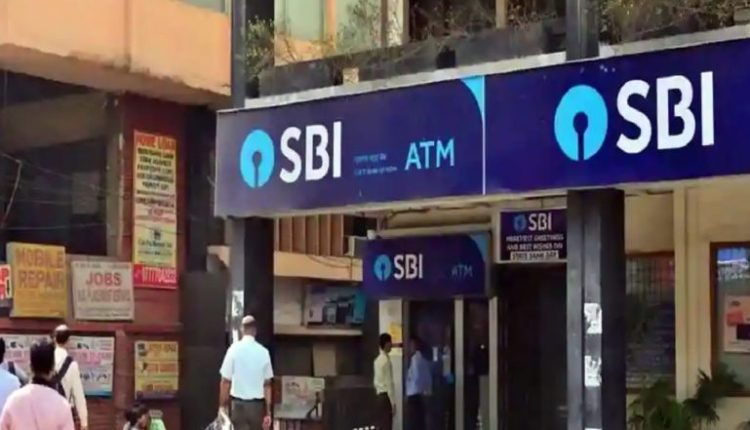 SBI ATM Cash Loot in Bihar: Accused Steal Over Rs 23 Lakh After Cutting State Bank of India's ATM Using Gas Cutter in Gopalganj