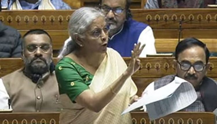 ‘Gur Ko Gobar Karna Congress Ki Mastery Hai’: Finance Minister Nirmala Sitharaman Slams UPA Government Decisions During White Paper Discussion