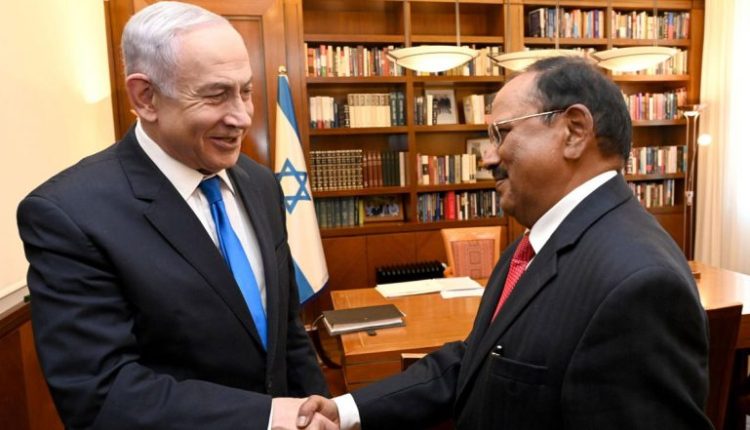 Israel PM Benjamin Netanyahu Meets NSA Ajit Doval, Briefs Him on Recent Developments in Gaza Strip, Discuss Humanitarian Assistance (See Pics)