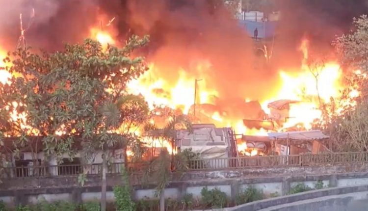 Thane Fire: Massive Blaze Erupts in a Scrap Yard in Kadegaon (Watch Video)