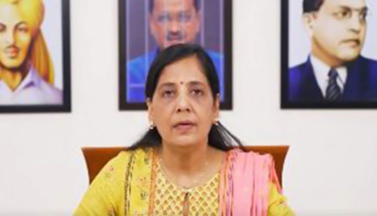 Arvind Kejriwal’s Picture Between Bhagat Singh and BR Ambedkar Is ‘Symbol of Struggle’, Says AAP