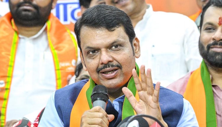 Fadnavis thanks Pawar for making Gandhi ji’s Wardha ‘Congress-free’