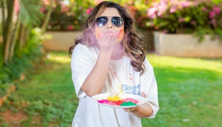 Pre-Holi Skincare Tips: How To Protect Your Skin, Nails and Hair From Colours? Follow These Simple Guidelines To Enjoy the Festival of Holi