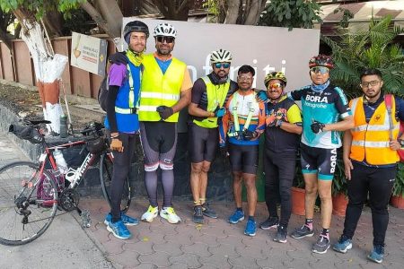 13 Cyclists From Indore Complete 200-Km BRM