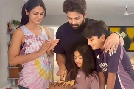Allu Arjun Rings in 43rd Birthday With Wife Sneha Reddy and Kids in Heartwarming Family Celebration (See Pic)