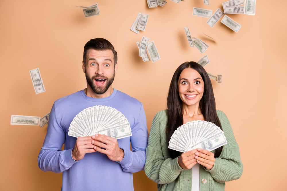 When couples have a money mindset, they may argue more.(Shutterstock) When couples have a money mindset, they may argue more.(Shutterstock)
