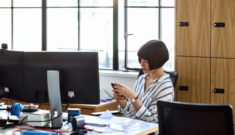 Comcast, Charter lean into mobile service