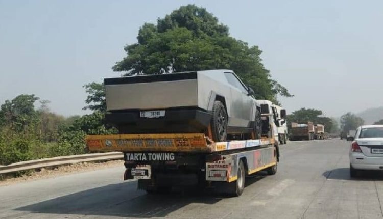 Cybertruck Spotted in India: After Tesla Model Y, Electric Pickup From Elon Musk’s EV Company Seen on Indian Roads, Launch Expected Soon