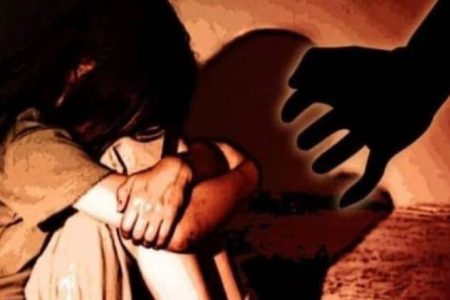 Thane Shocker: Man Rapes 10-Year-Old Girl, Slits Her Throat Before Throwing Body From 6th Floor at Samrat Nagar in Mumbra; Held