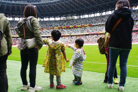 Tokyo police program for bereaved children marks 10 years