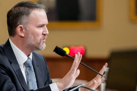 U.S. trade representative hopes to discuss currency with Japan