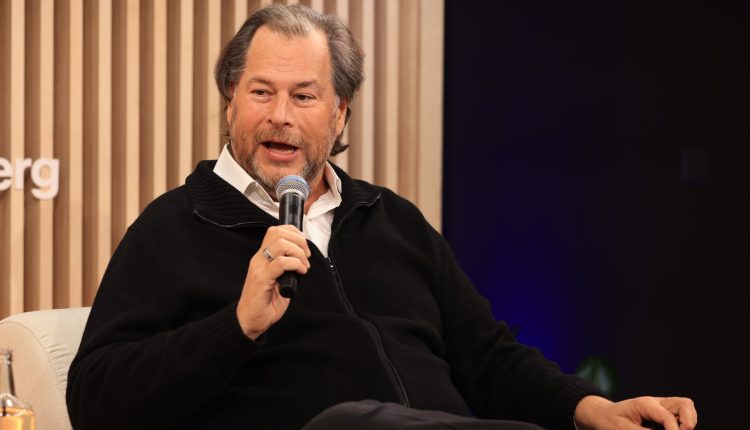 Salesforce (CRM) Q1 earnings report 2026