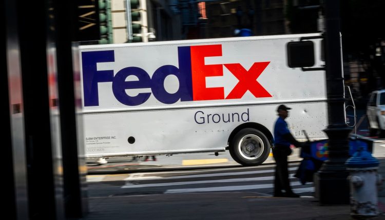 FedEx (FDX) Q4 2025 earnings