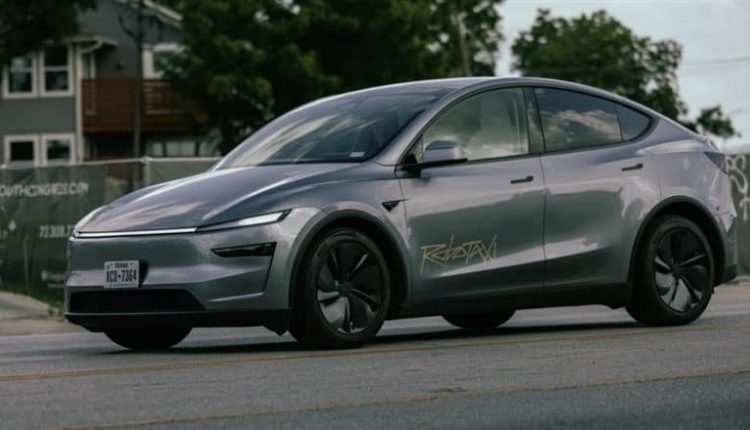 Robotaxi Launched: Elon Musk’s Tesla Launches Driverless Car Service in Austin for USD 4.20, Invited Users Share First Ride Experience (Watch Videos)