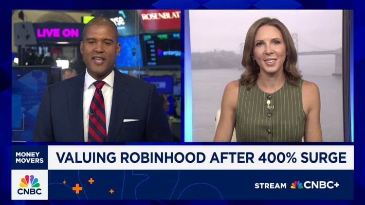 Robinhood heads into earnings on Wall Street hot streak
