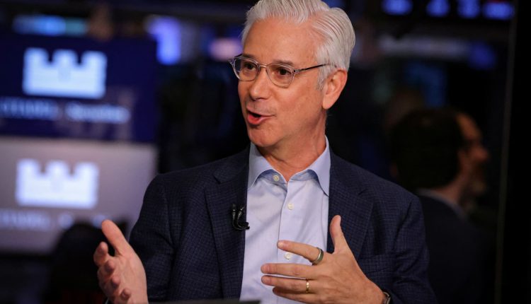 We're upgrading Wells Fargo stock despite its earnings-driven decline