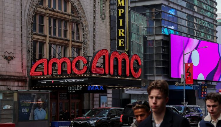 AMC earnings Q2 2025 narrow losses