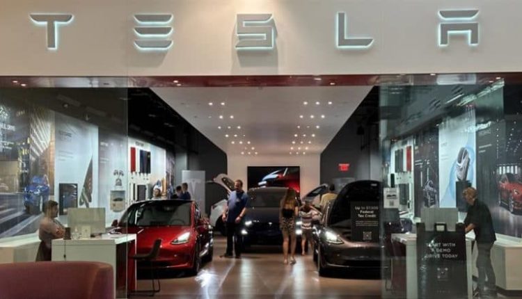 Tesla Delhi Showroom Opening Date Announced: Elon Musk’s EV Company To Open Its 2nd Showroom in Delhi’s Aerocity on August 11, 2025; Here’s Everything To Know