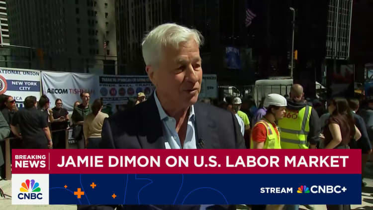 The economy's weakening, says JPMorgan CEO Jamie Dimon