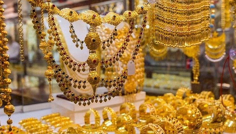 Dussehra Shopping Spree: Nashik Sees Festive Boom Worth Nearly Rs 400 Crore
