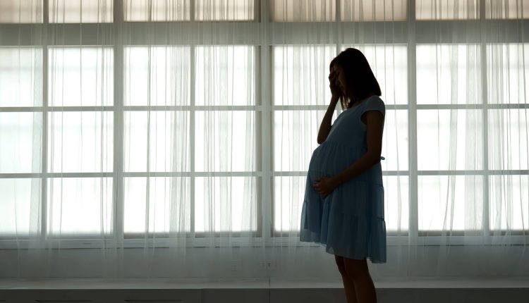 Over half of needy pregnant women in Japan have no savings