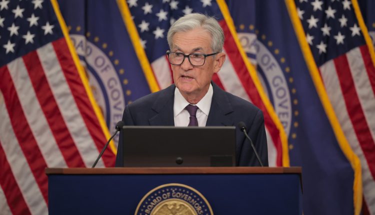 Shutdown Fed rate cuts