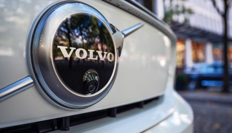 Volvo Cars shares skyrocket on profit beat, on track for best day ever