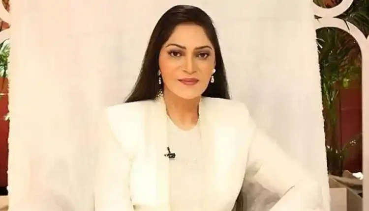 ‘More Educated Than Half of Our Parliament’: Simi Garewal Defends Ravana on Dussehra, Netizens Slam Actress and Talk Show Host for Controversial Views on Demon King (View Post)